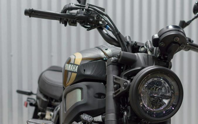 2025 Yamaha XSR 700