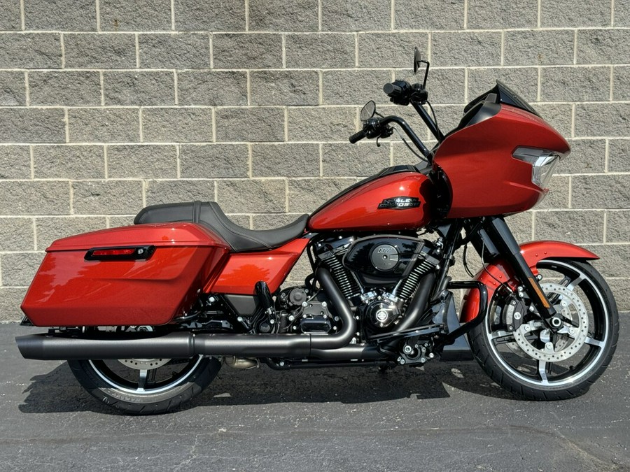 FLTRX 2024 Road Glide™