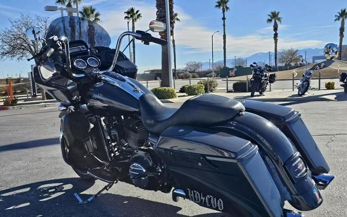 2013 Harley-Davidson® FLTRXSE2 - CVO™ Road Glide® Custom®