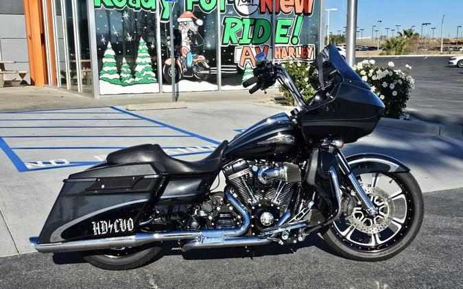 2013 Harley-Davidson® FLTRXSE2 - CVO™ Road Glide® Custom®