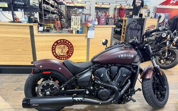 2026 Indian Scout Bobber Maroon Metallic Smoke