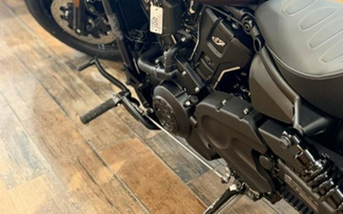 2026 Indian Scout Bobber Maroon Metallic Smoke