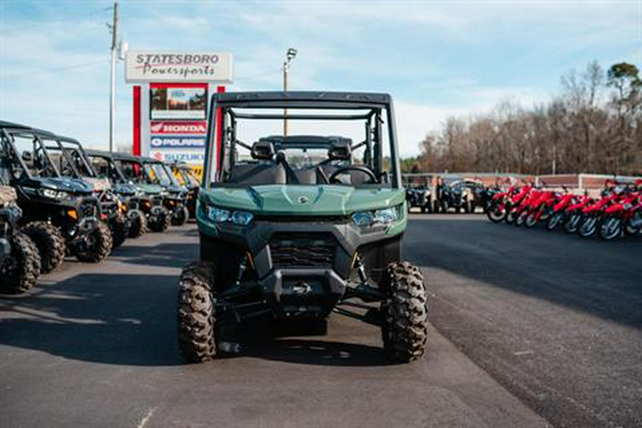 2023 Can-Am Defender MAX DPS HD7