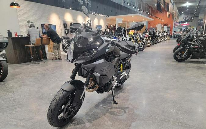 2023 BMW F 900 XR Sport