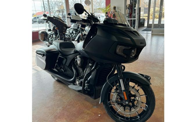 2024 Indian Motorcycle CHALLENGER DARK HORSE