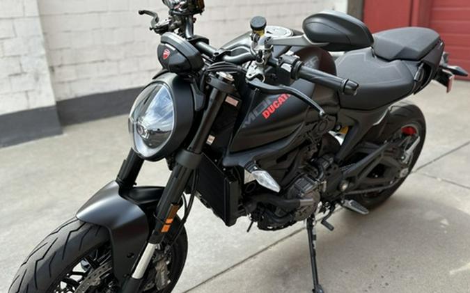 2025 Ducati Monster Dark Stealth