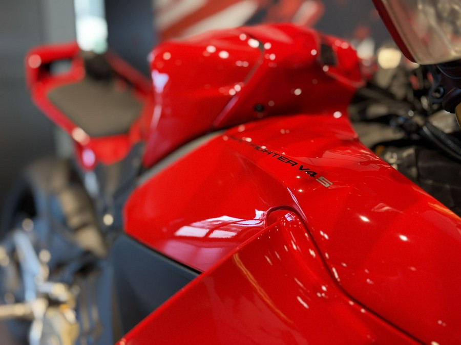 2026 Ducati Streetfighter V4 S