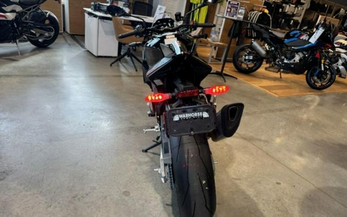 2027 Aprilia TUONO V4 1100 FACTORY