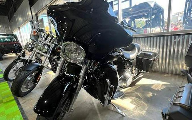 2013 Harley-Davidson® STREET GLIDE