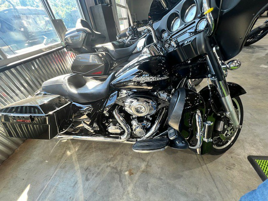 2013 Harley-Davidson® STREET GLIDE