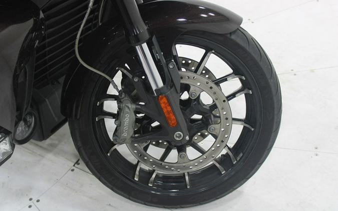 2023 Indian Pursuit Dark Horse with Premium Package Black Smoke