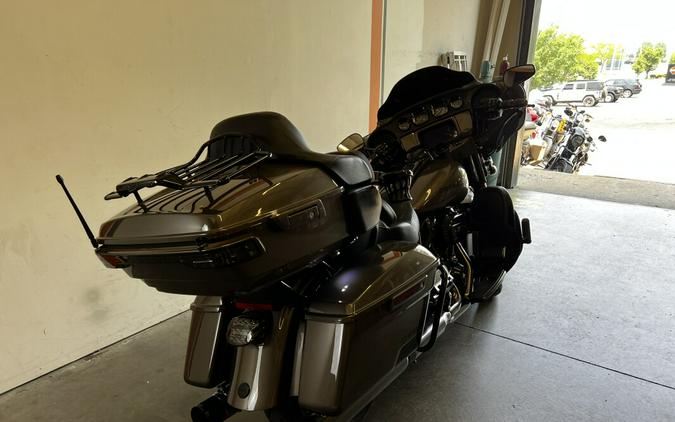 2021 Harley-Davidson CVO™ Limited Bronze Armor FLHTKSE