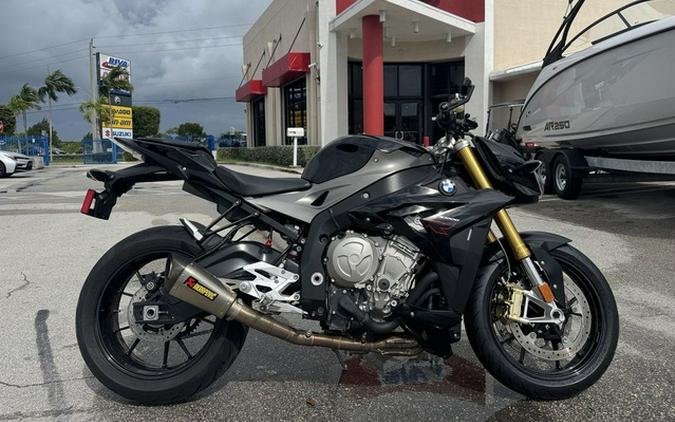 2016 BMW S 1000 R Black Storm Metallic