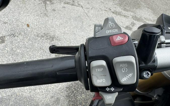 2016 BMW S 1000 R Black Storm Metallic