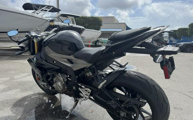 2016 BMW S 1000 R Black Storm Metallic