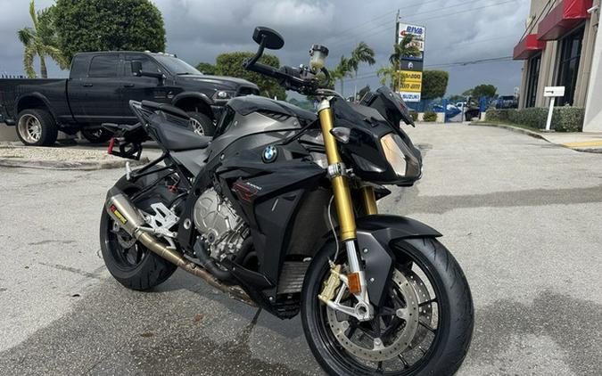 2016 BMW S 1000 R Black Storm Metallic