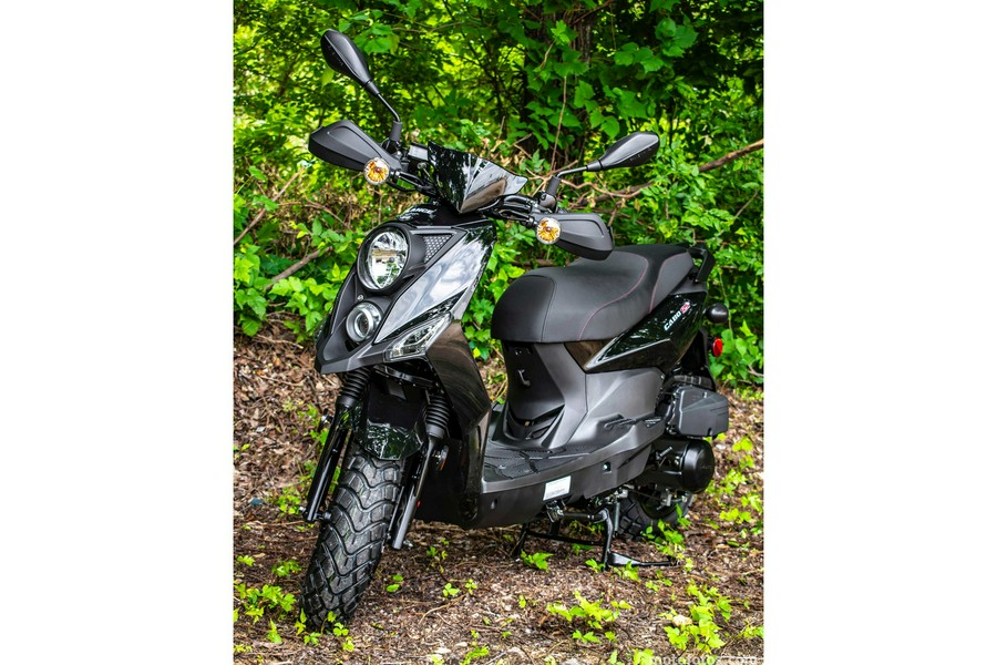 2025 Lance Cabo 125 Midnight Black