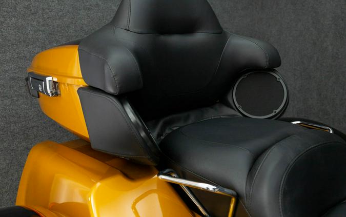 2023 HARLEY DAVIDSON FLHTCUTG TRI GLIDE ULTRA CLASSIC TRIKE W/ABS