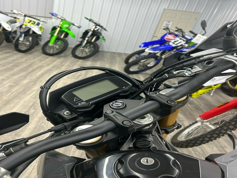 2026 Suzuki DR-Z 4S+