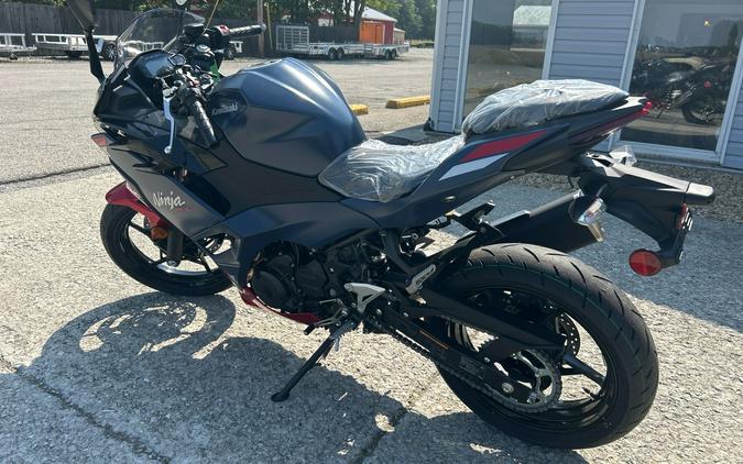 2026 Kawasaki Ninja® 500 ABS