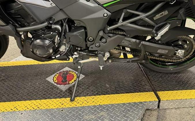 2025 Kawasaki Versys® 1100 SE LT ABS