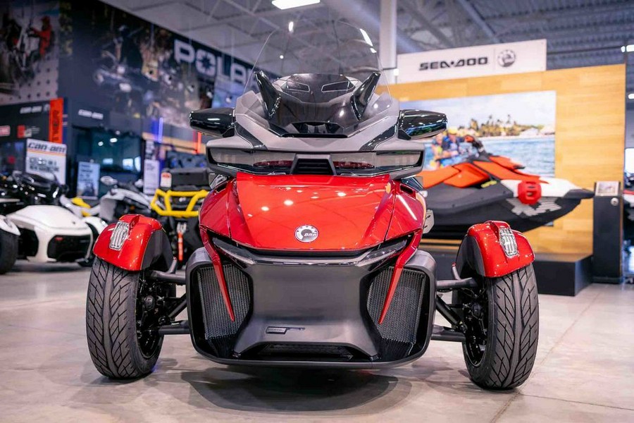 2024 Can-Am® Spyder RT Limited Dark Wheels