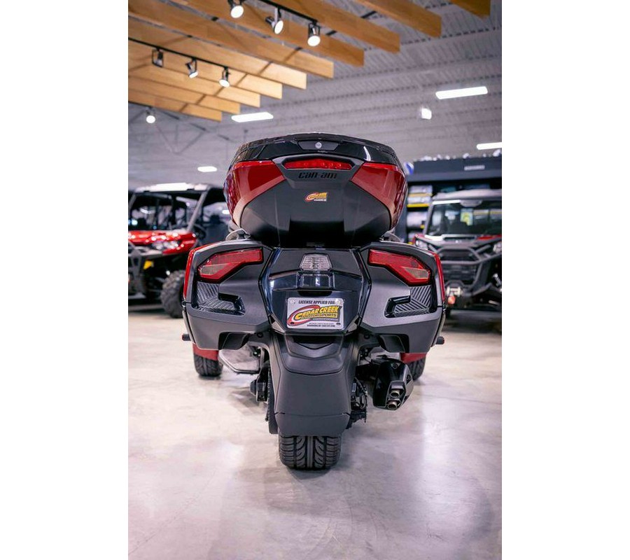 2024 Can-Am® Spyder RT Limited Dark Wheels