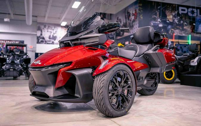 2024 Can-Am® Spyder RT Limited Dark Wheels