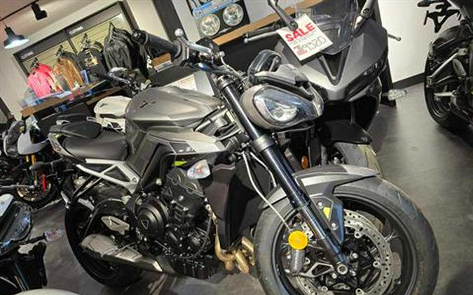 2024 Triumph Street Triple 765 R