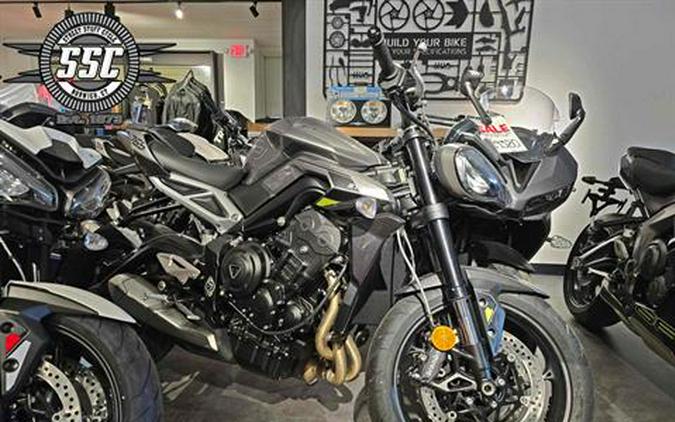 2024 Triumph Street Triple 765 R