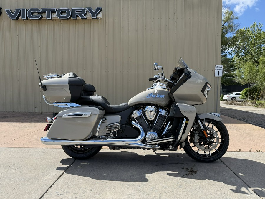 2026 Indian Motorcycle Pursuit® Limited® with 112 and Powerband Audio Package
