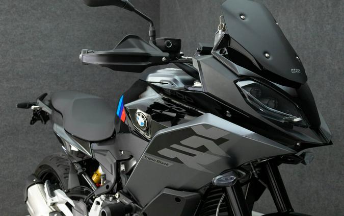 2025 BMW F900XR W/ABS