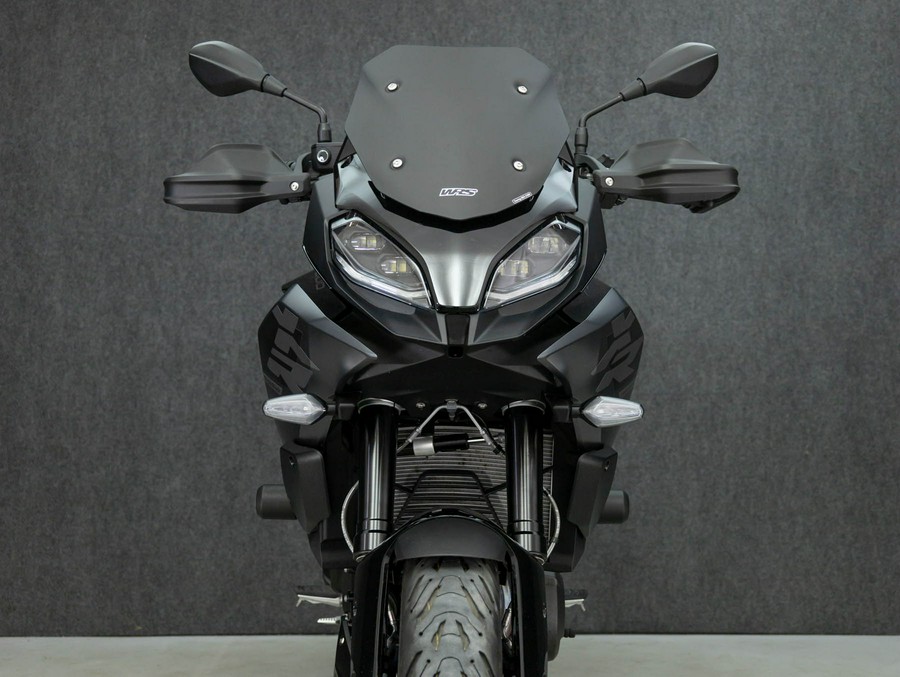 2025 BMW F900XR W/ABS