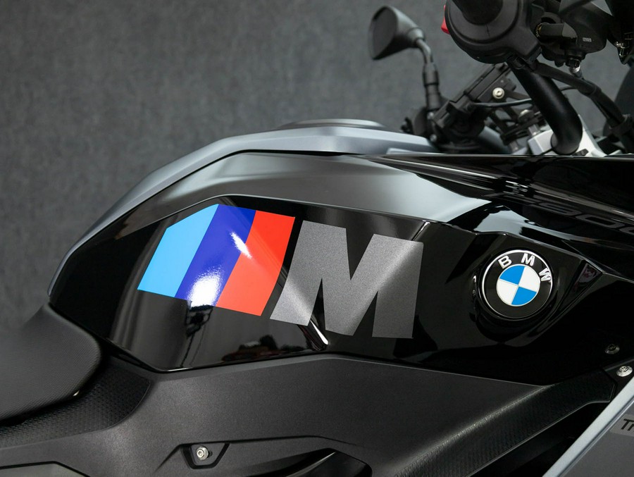 2025 BMW F900XR W/ABS