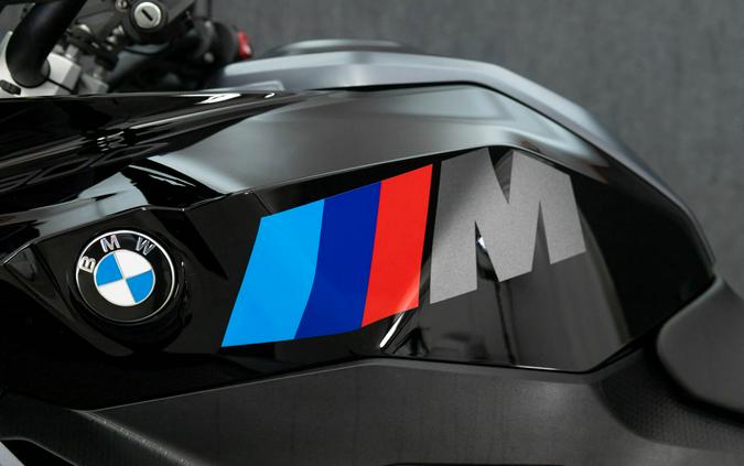 2025 BMW F900XR W/ABS