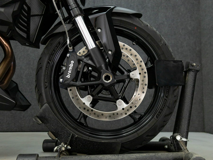 2025 BMW F900XR W/ABS