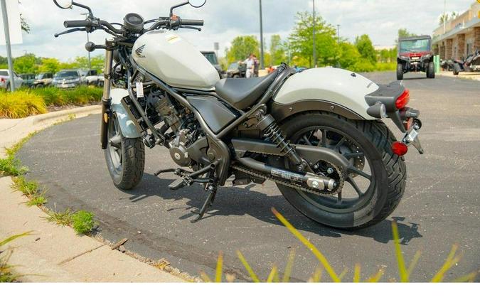 2026 Honda Rebel 300 E-Clutch