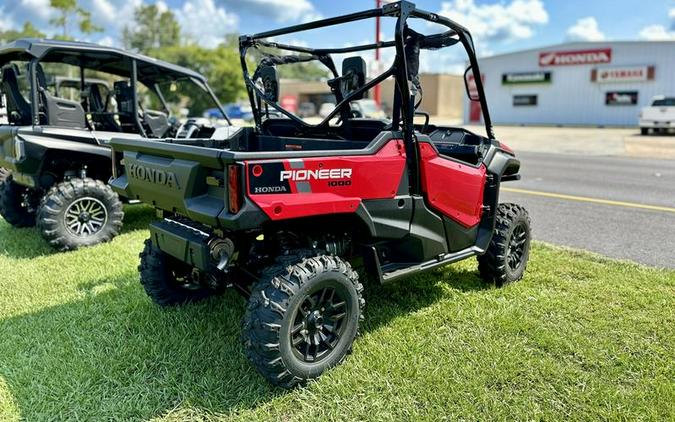 2024 Honda® Pioneer 1000 Deluxe