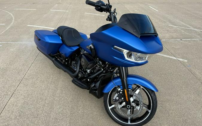 2026 Harley-Davidson® Road Glide® Aurora Blue Denim - Black