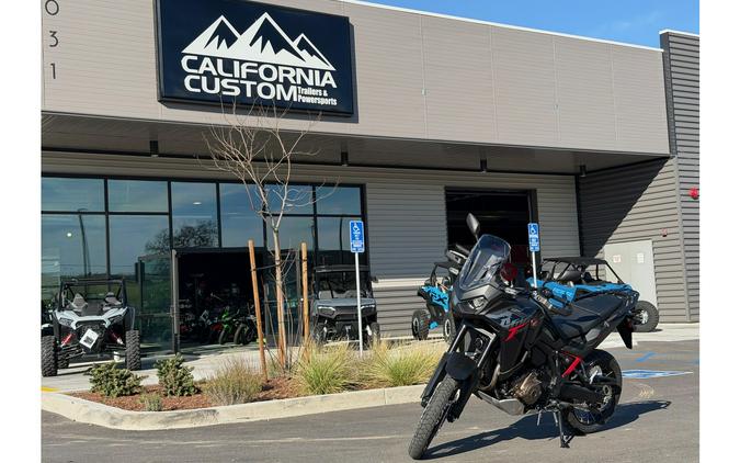 2025 Africa Twin DCT - Honda