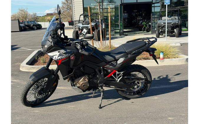 2025 Africa Twin DCT - Honda