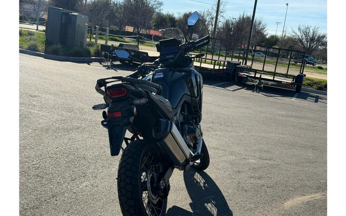 2025 Africa Twin DCT - Honda