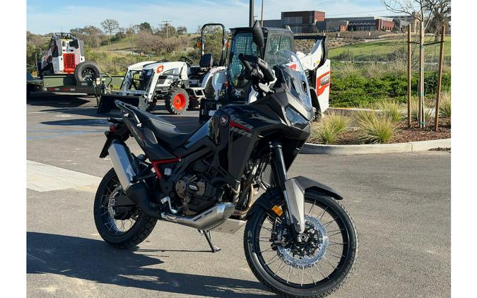 2025 Africa Twin DCT - Honda