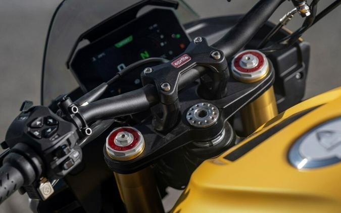 2027 Aprilia Tuono V4 1100