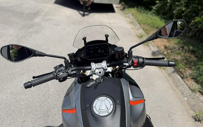 2023 Moto Guzzi V100 Mandello S