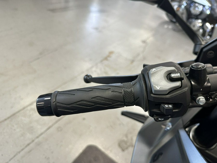 2025 Suzuki GSX-S 8R