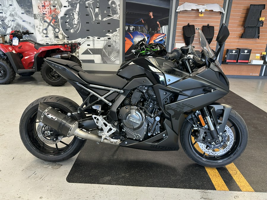 2025 Suzuki GSX-S 8R
