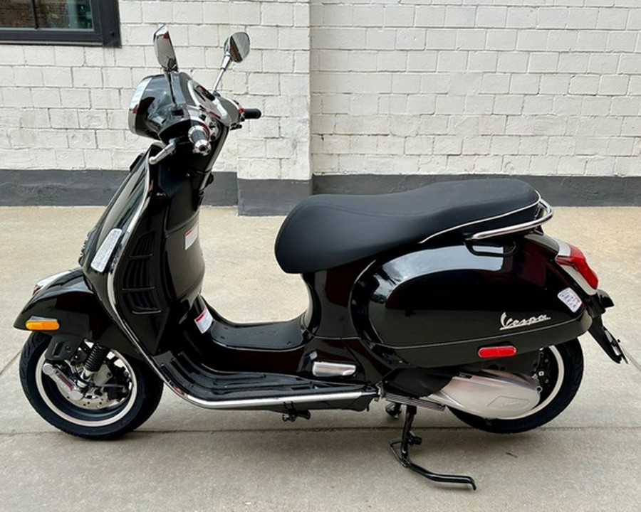 2025 Vespa GTS Super 300
