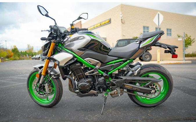 2025 Kawasaki Z900 SE ABS