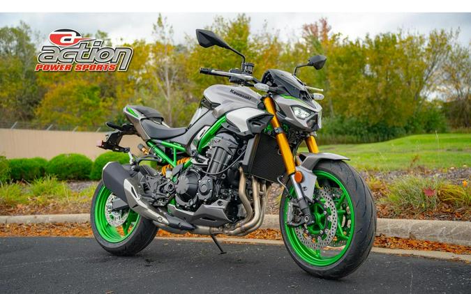 2025 Kawasaki Z900 SE ABS